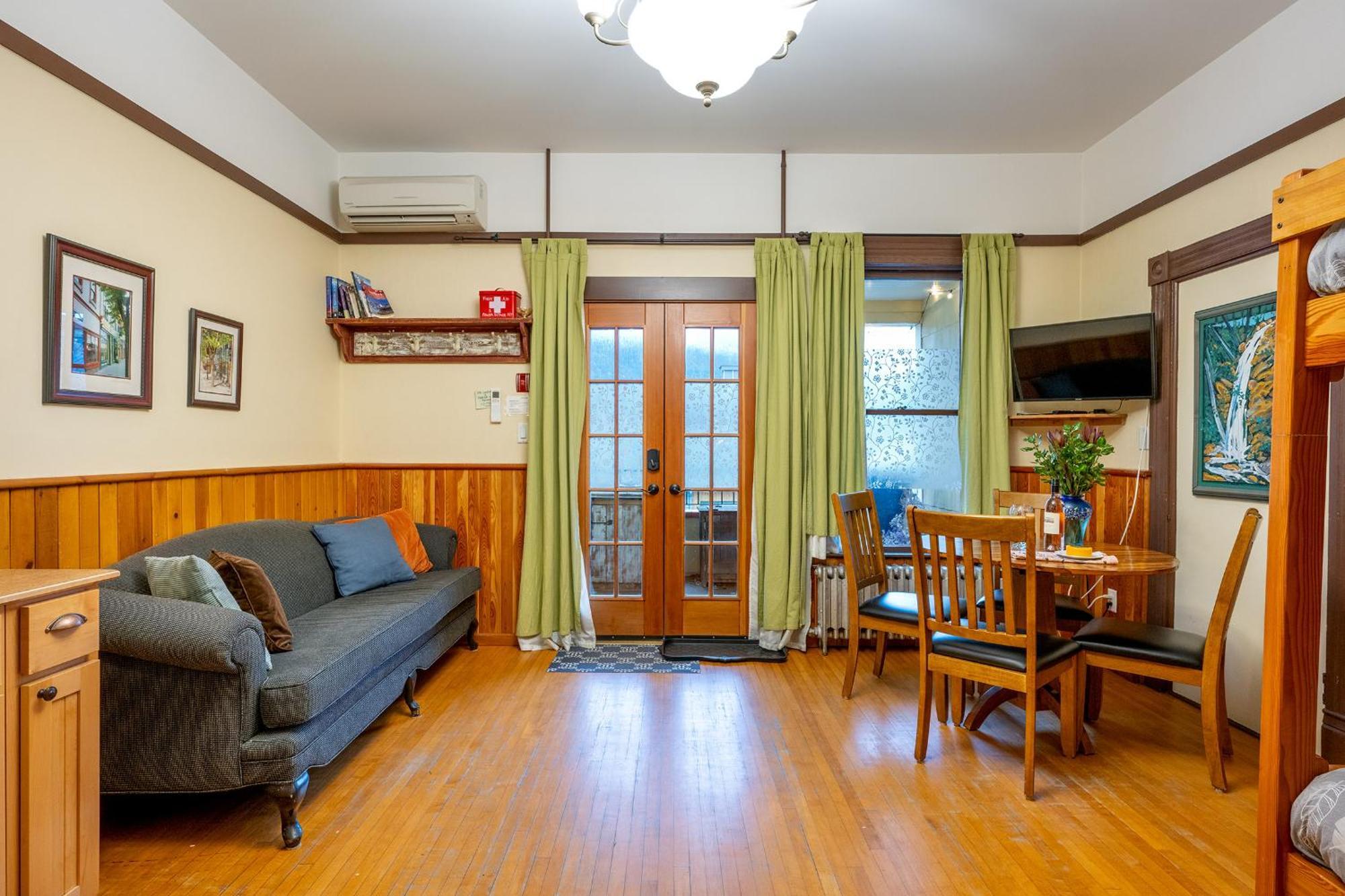 Victoria Falls House Inn Нельсон Экстерьер фото