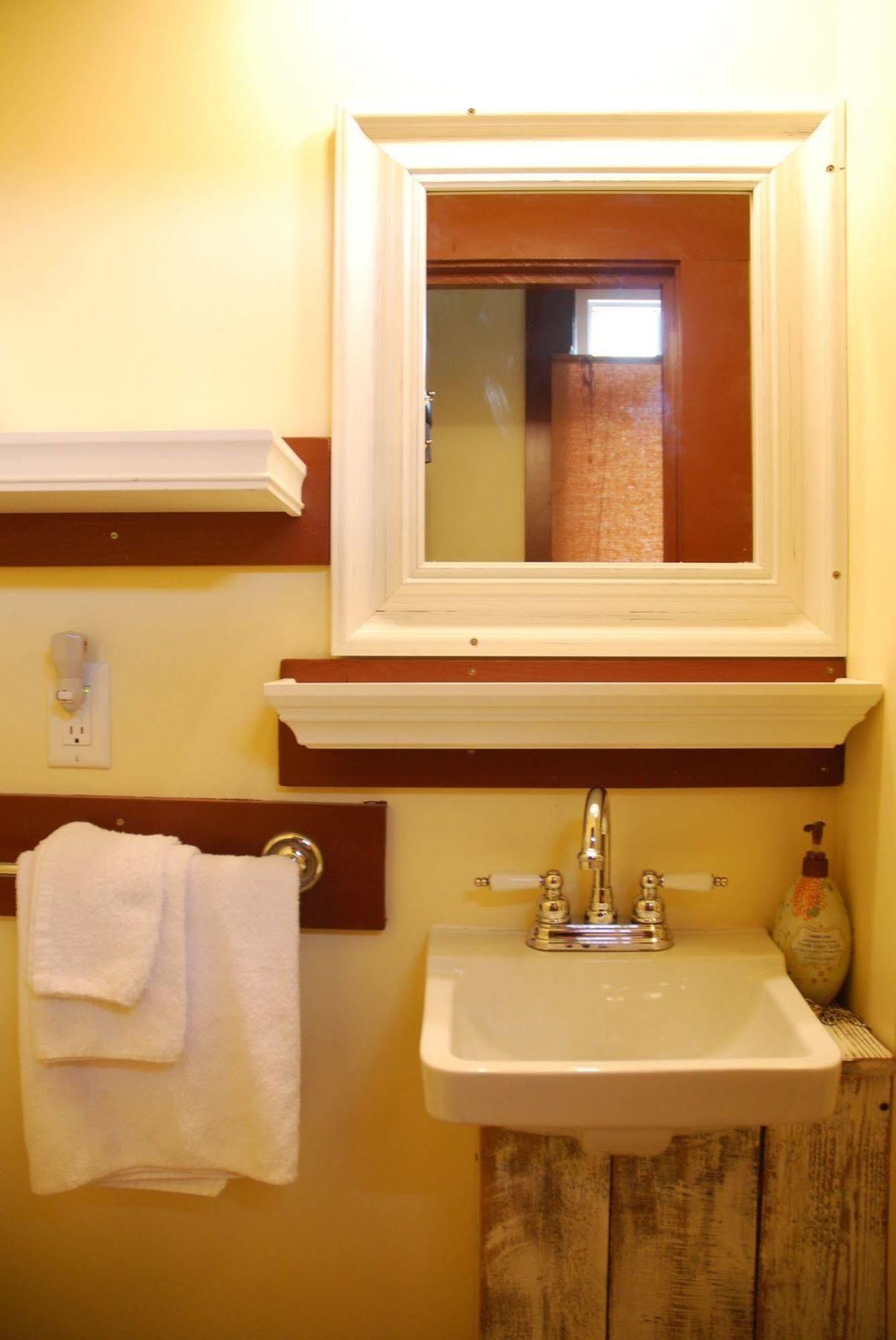 Victoria Falls House Inn Нельсон Экстерьер фото